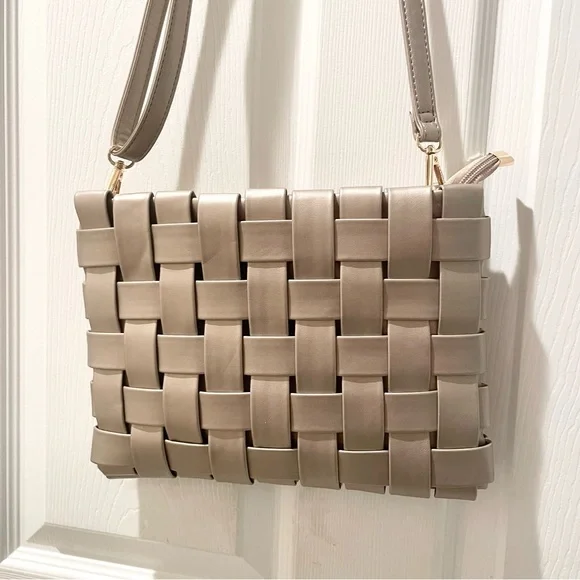 Anthropologie Lindy Woven Clutch - Picture 5 of 12